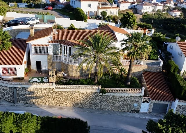 2 soverom Hus til salgs i Benajarafe, Vélez-Málaga med svømmebasseng garasje - € 659 000 (Ref: 9989121)