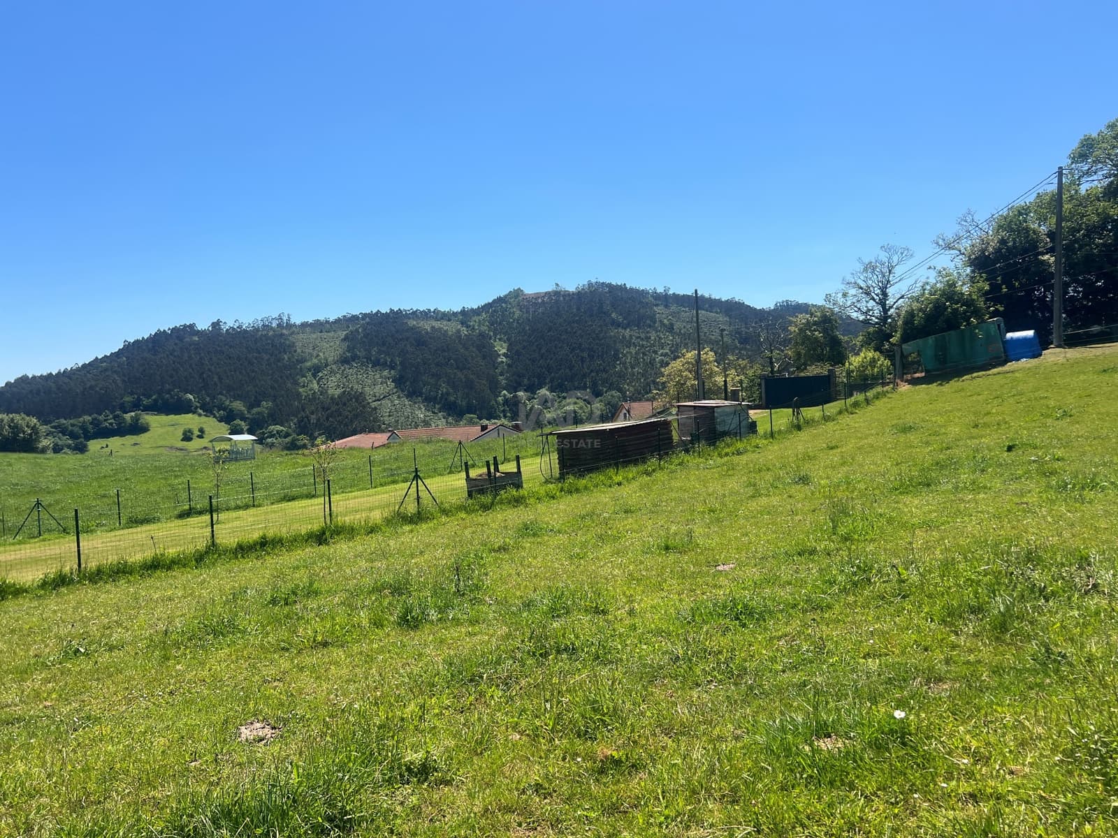 Ubebygd land til salgs i Castrillon - € 27 500 (Ref: 9989123)