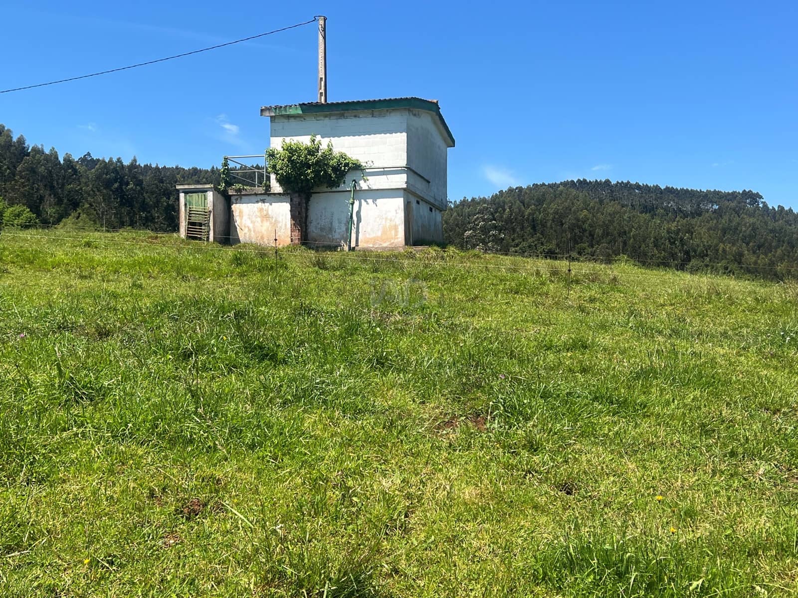 Ubebygd land til salgs i Castrillon - € 27 500 (Ref: 9989123)