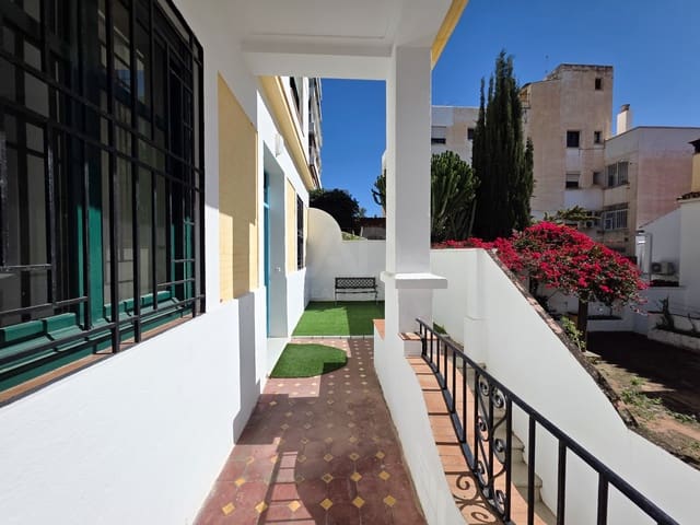 6 soverom Hus til salgs i Bellavista, Málaga by med garasje - € 950 000 (Ref: 9989129)