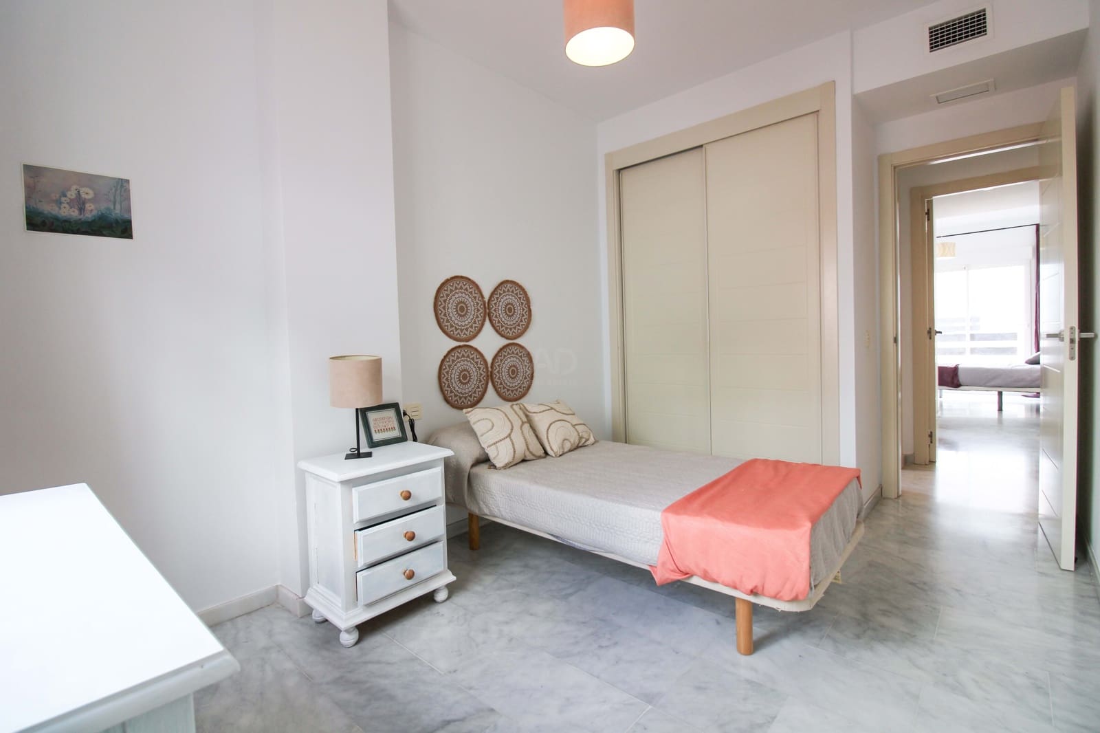3 soverom Leilighet til salgs i Estepona med svømmebasseng garasje - € 315 000 (Ref: 9989130)