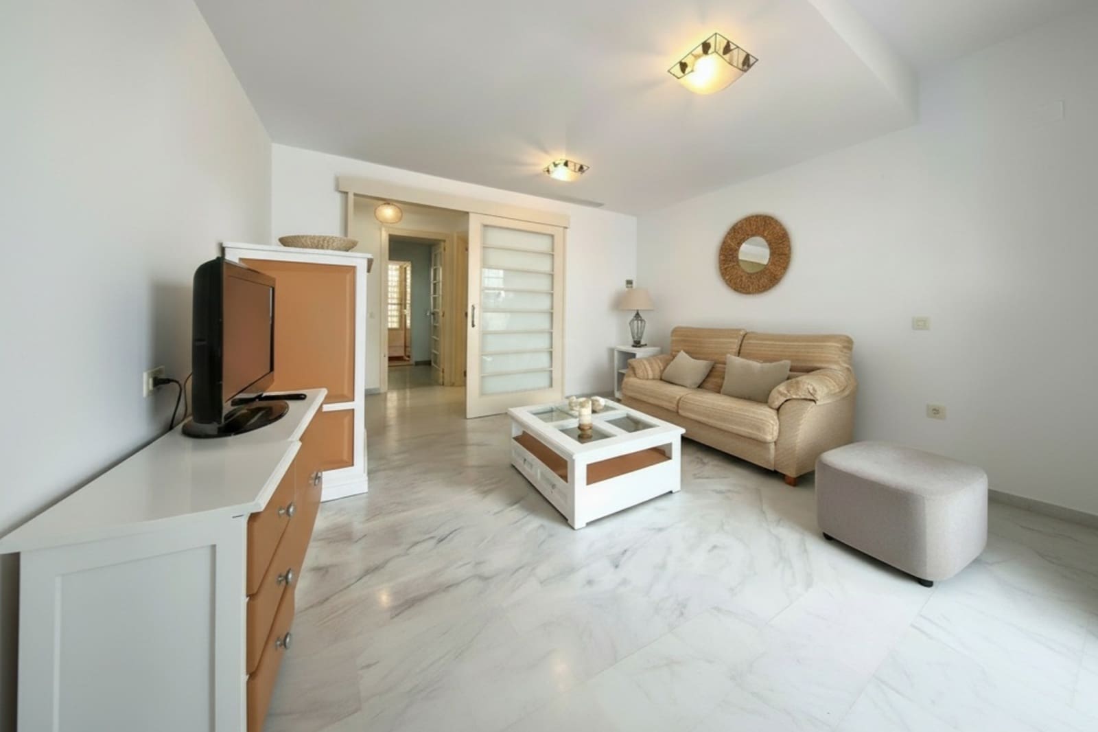 3 soverom Leilighet til salgs i Estepona med svømmebasseng garasje - € 315 000 (Ref: 9989130)