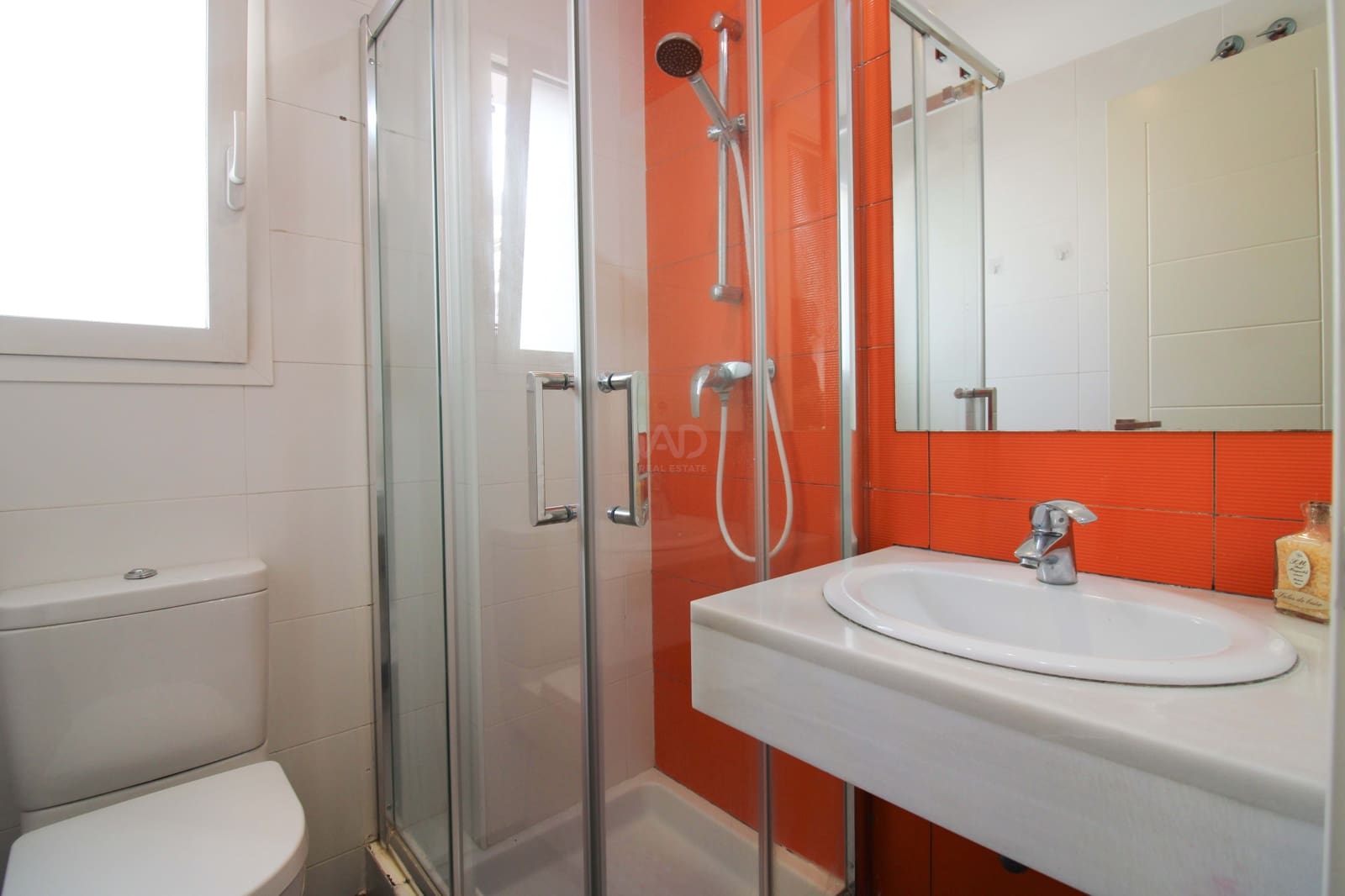 3 soverom Leilighet til salgs i Estepona med svømmebasseng garasje - € 315 000 (Ref: 9989130)