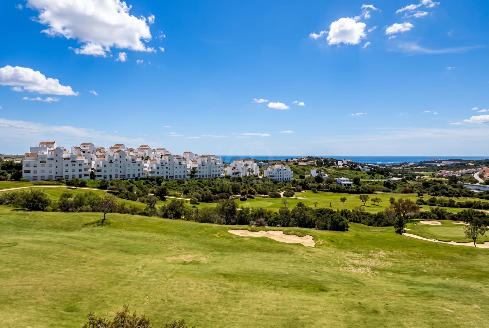 3 soverom Leilighet til salgs i Estepona med svømmebasseng garasje - € 315 000 (Ref: 9989130)