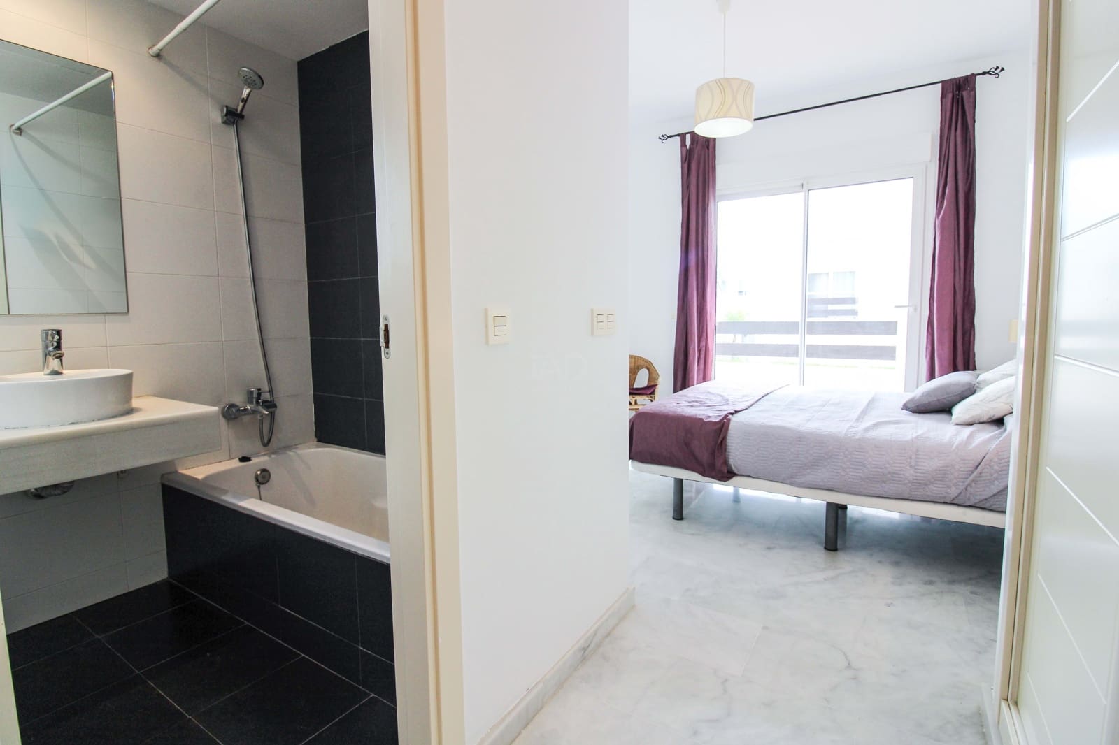 3 soverom Leilighet til salgs i Estepona med svømmebasseng garasje - € 315 000 (Ref: 9989130)