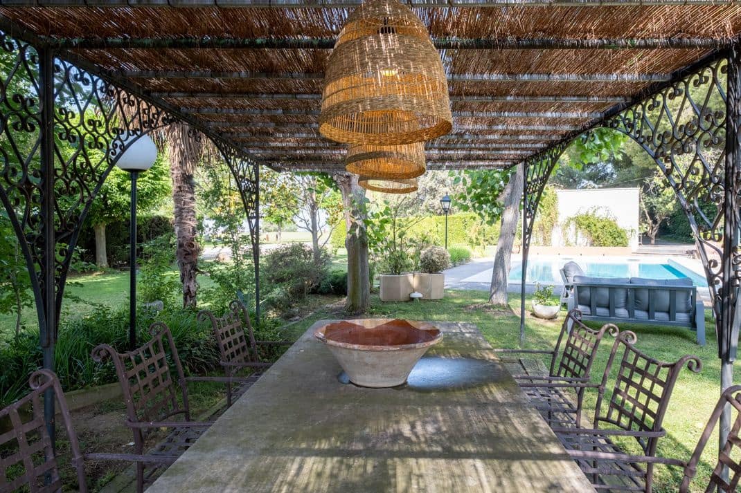3 slaapkamer Villa te koop in Lerid stad met zwembad garage - € 1.550.000 (Ref: 9989132)