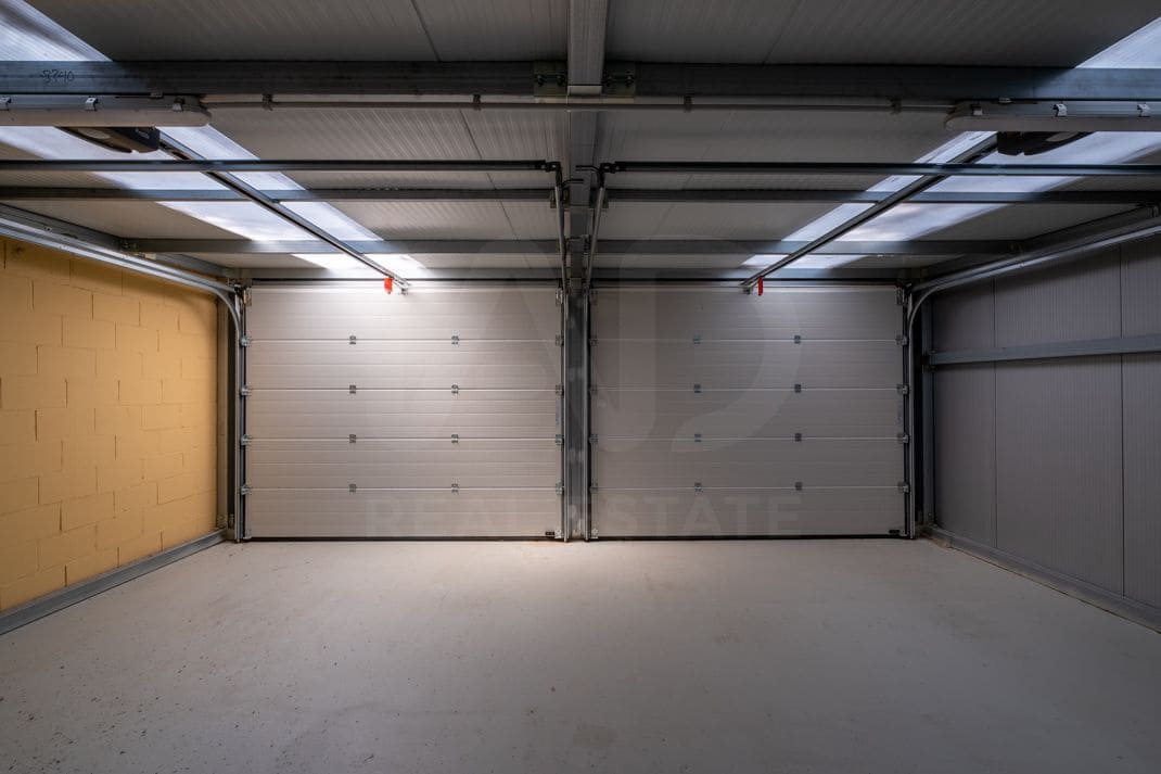 3 slaapkamer Villa te koop in Lerid stad met zwembad garage - € 1.550.000 (Ref: 9989132)