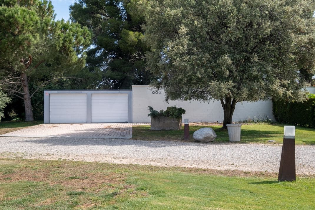 3 slaapkamer Villa te koop in Lerid stad met zwembad garage - € 1.550.000 (Ref: 9989132)