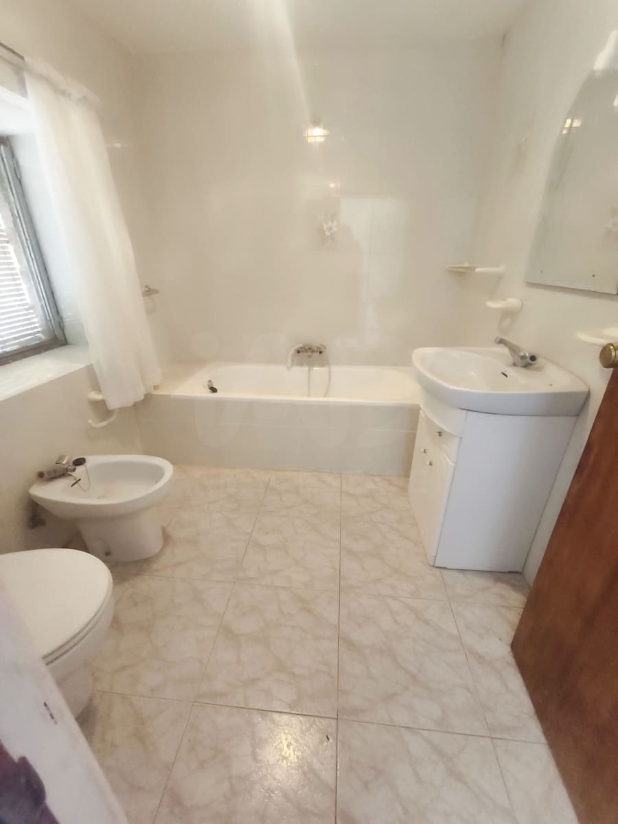 2 sypialnia Finka/Dom wiejski na sprzedaż w Villamartin de Don Sancho z garażem - 39 900 € (Ref: 9989136)
