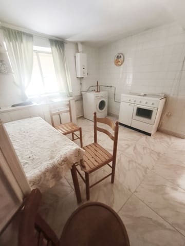 2 sypialnia Finka/Dom wiejski na sprzedaż w Villamartín de Don Sancho z garażem - 39 900 € (Ref: 9989136)