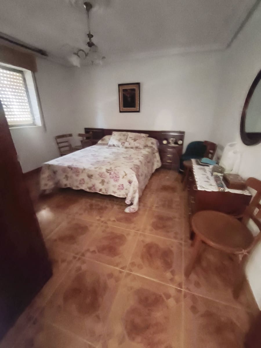 2 sypialnia Finka/Dom wiejski na sprzedaż w Villamartin de Don Sancho z garażem - 39 900 € (Ref: 9989136)