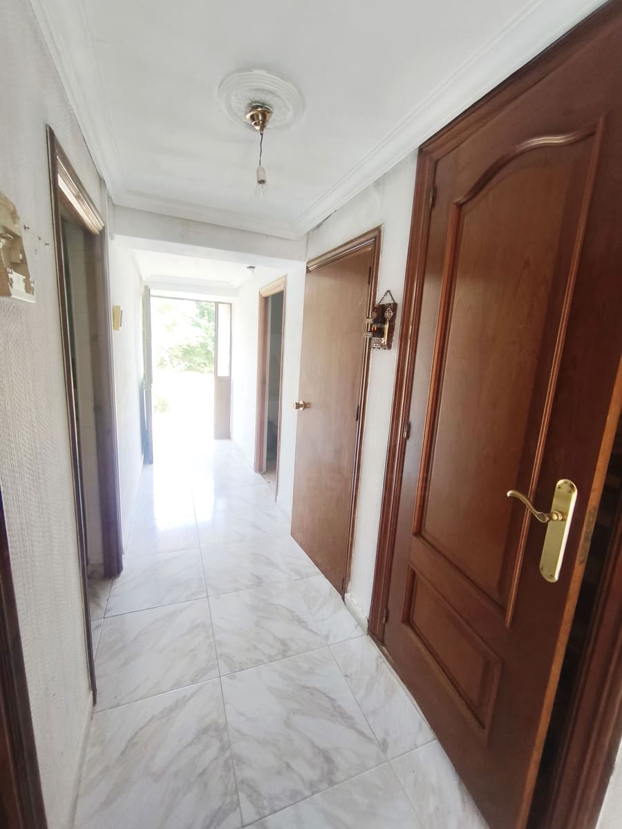 2 sypialnia Finka/Dom wiejski na sprzedaż w Villamartin de Don Sancho z garażem - 39 900 € (Ref: 9989136)