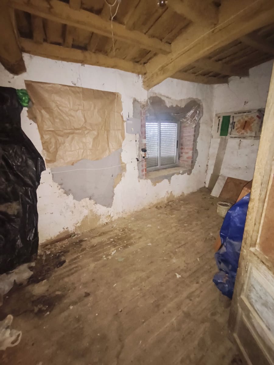 2 sypialnia Finka/Dom wiejski na sprzedaż w Villamartin de Don Sancho z garażem - 39 900 € (Ref: 9989136)