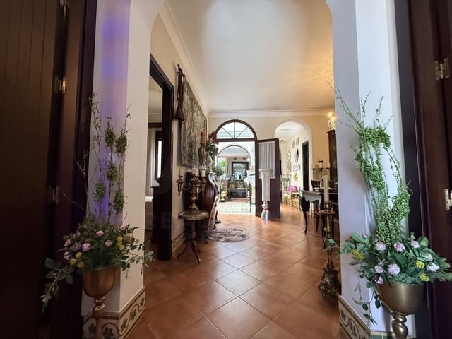 4 slaapkamer Huis te koop in Huelva stad - € 309.000 (Ref: 9989138)