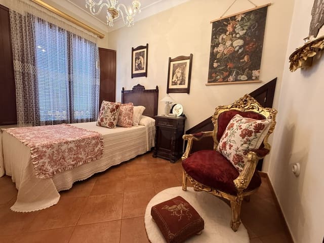 4 slaapkamer Huis te koop in Huelva stad - € 309.000 (Ref: 9989138)