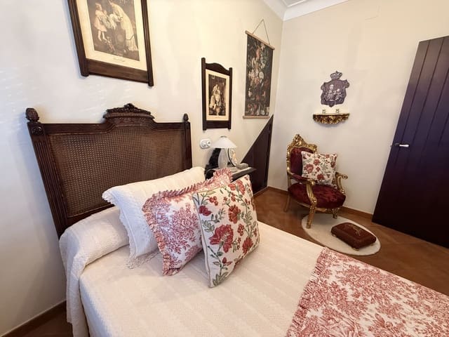 4 slaapkamer Huis te koop in Huelva stad - € 309.000 (Ref: 9989138)