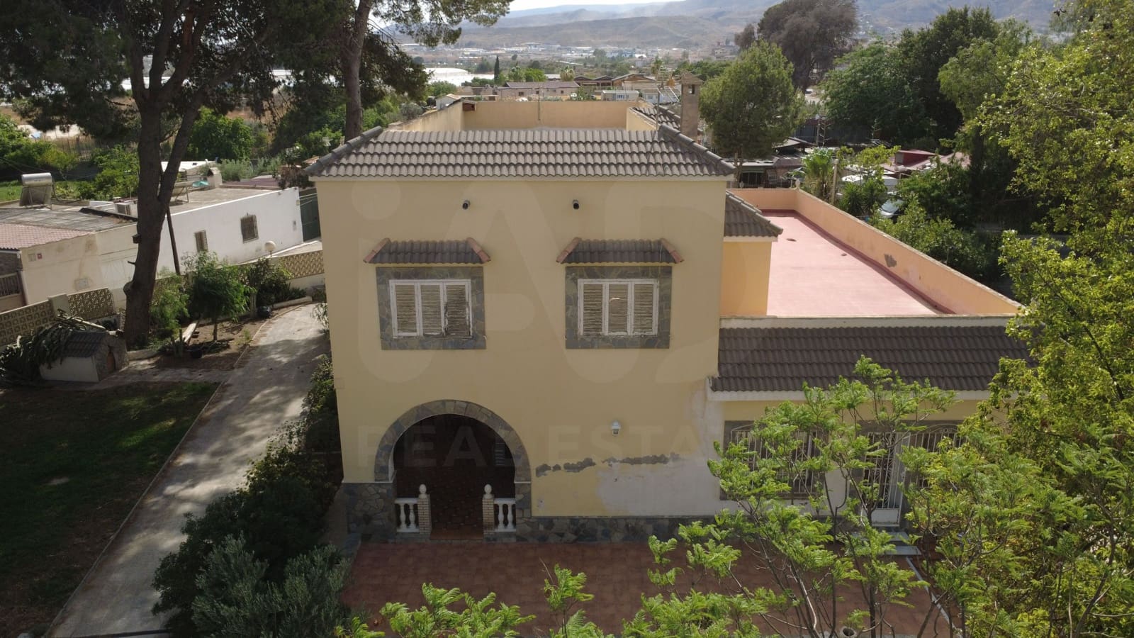5 sypialnia Willa na sprzedaż w Miasto Almeria z garażem - 350 000 € (Ref: 9989139)