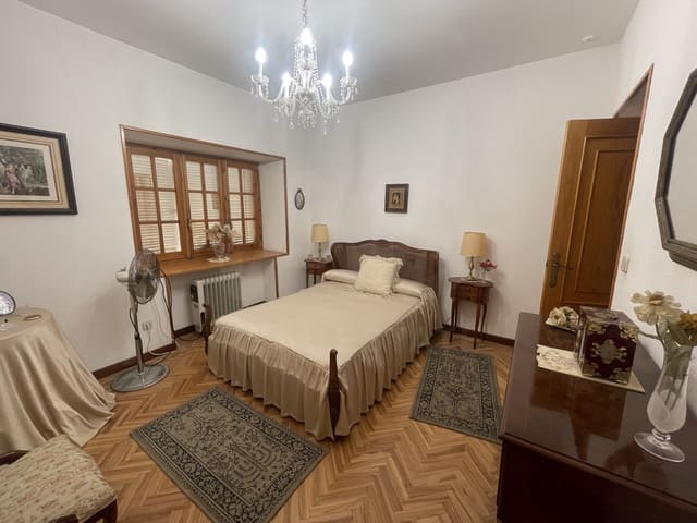 5 sypialnia Willa na sprzedaż w Miasto Almería z garażem - 350 000 € (Ref: 9989139)