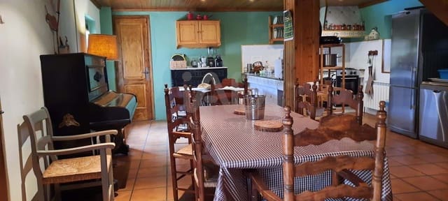 6 sovrum Finca/Hus på landet till salu i Vallcebre med pool - 580 000 € (Ref: 9989141)