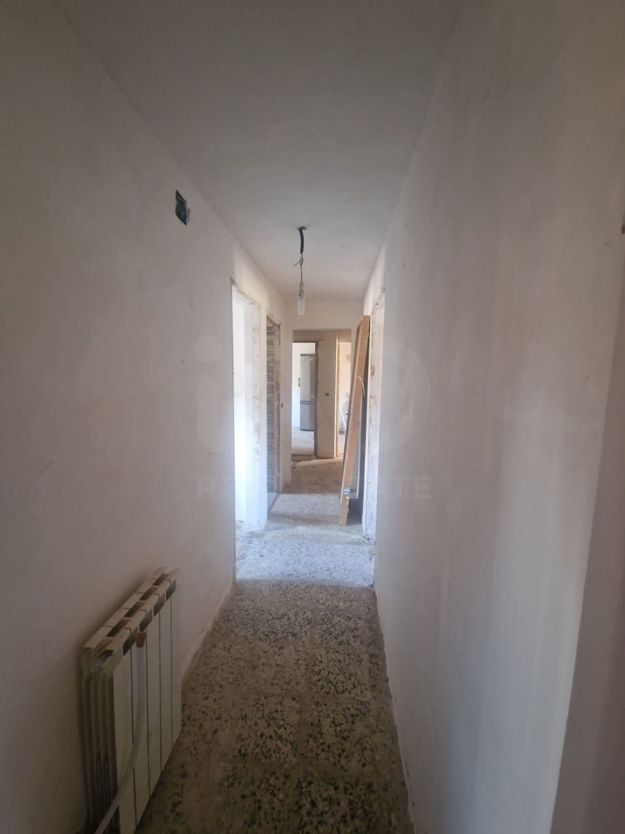 7 slaapkamer Finca/Landhuis te koop in Leon stad - € 160.000 (Ref: 9989142)
