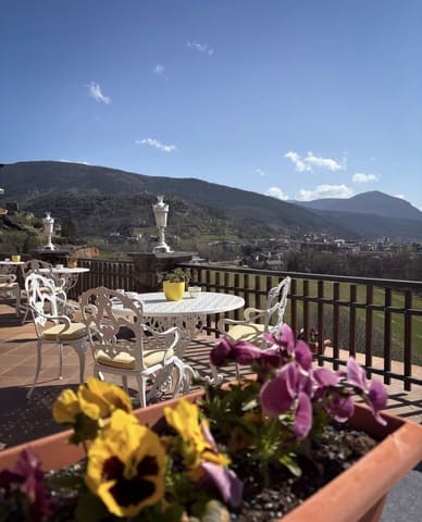5 bedroom Finca/Country House for sale in Rialp with garage - € 890,000 (Ref: 9989143)
