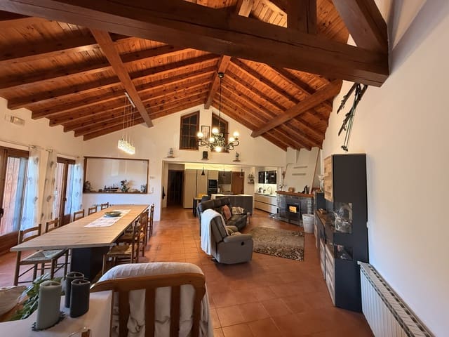 5 bedroom Finca/Country House for sale in Rialp with garage - € 890,000 (Ref: 9989143)