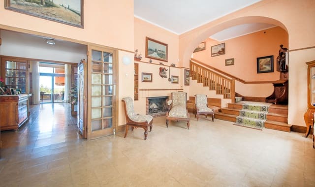 8 soverom Villa til salgs i Tarragona by med svømmebasseng garasje - € 4 300 000 (Ref: 9989144)