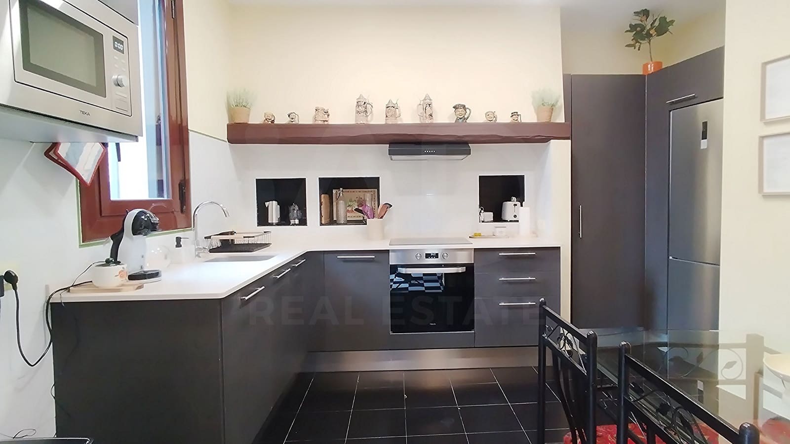 8 soverom Villa til salgs i Tarragona by med svømmebasseng garasje - € 4 300 000 (Ref: 9989144)