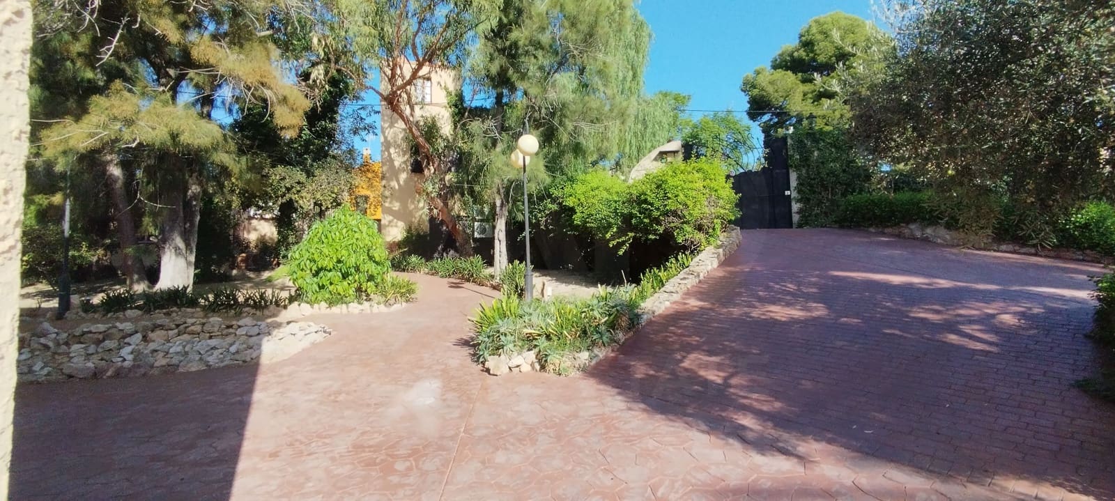 8 soverom Villa til salgs i Tarragona by med svømmebasseng garasje - € 4 300 000 (Ref: 9989144)