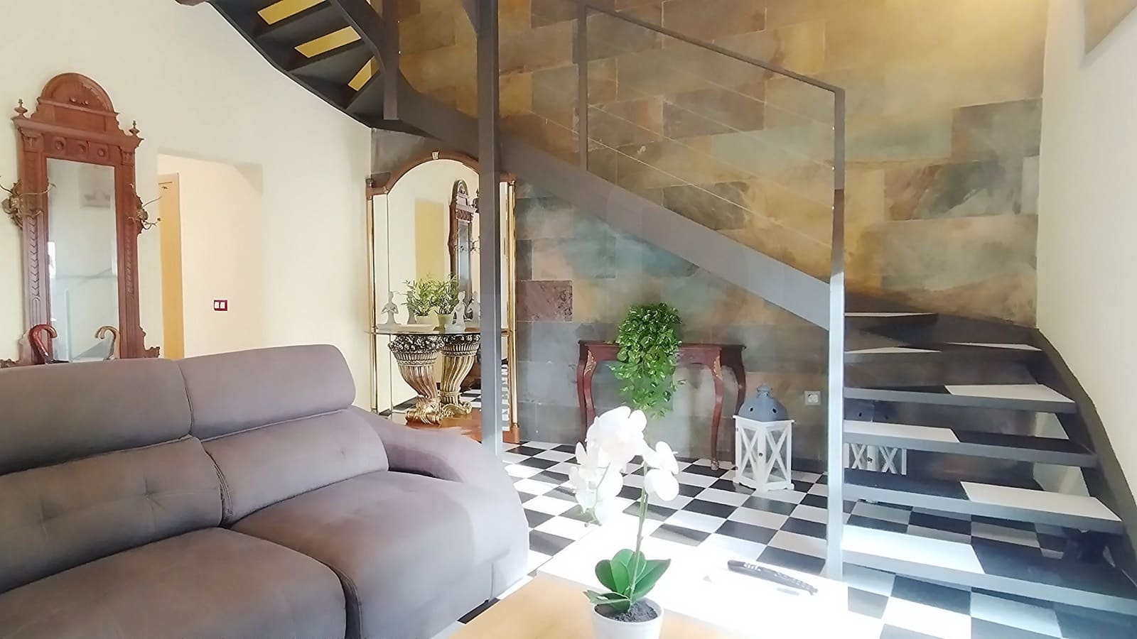 8 soverom Villa til salgs i Tarragona by med svømmebasseng garasje - € 4 300 000 (Ref: 9989144)