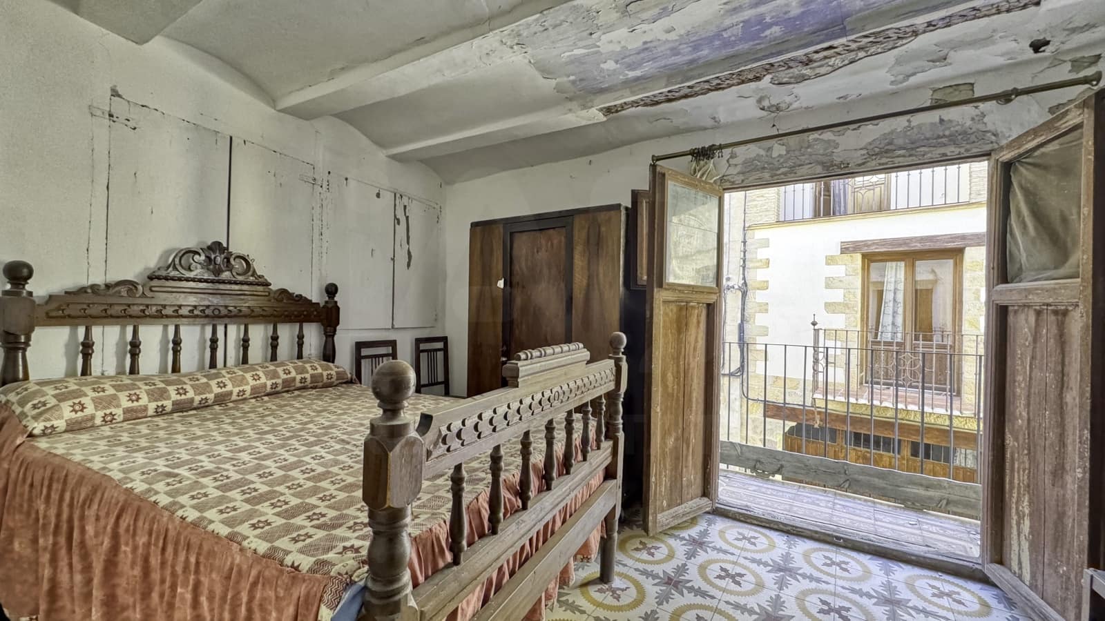 6 sovrum Hus till salu i Teruel stad - 99 000 € (Ref: 9989145)