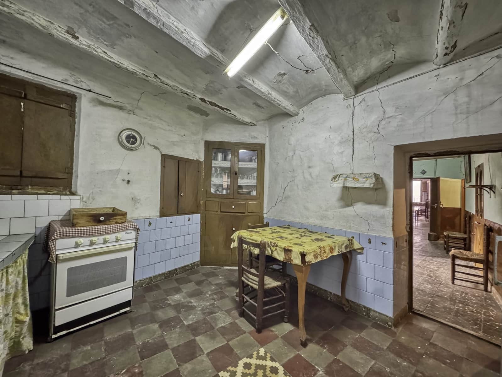 6 sovrum Hus till salu i Teruel stad - 99 000 € (Ref: 9989145)