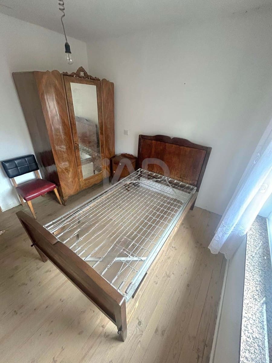 5 Zimmer Haus zu verkaufen in Leon Stadt mit Garage - 75.000 € (Ref: 9989149)
