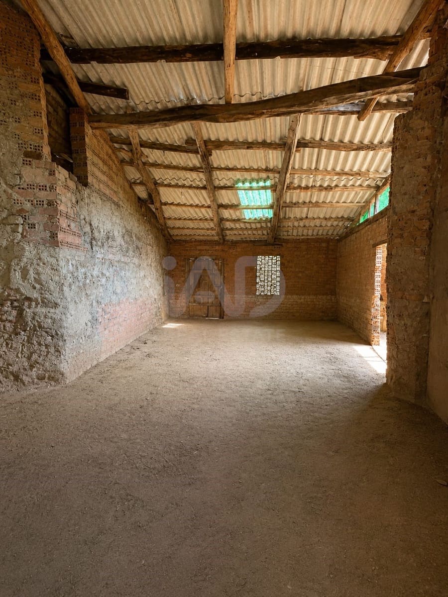 5 Zimmer Haus zu verkaufen in Leon Stadt mit Garage - 75.000 € (Ref: 9989149)