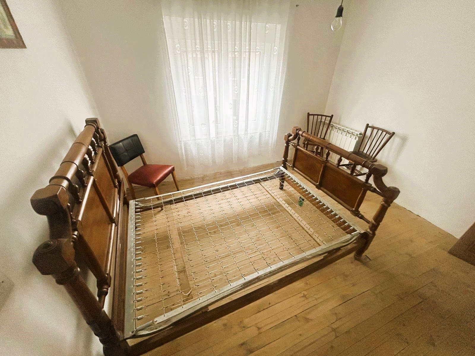 5 Zimmer Haus zu verkaufen in Leon Stadt mit Garage - 75.000 € (Ref: 9989149)
