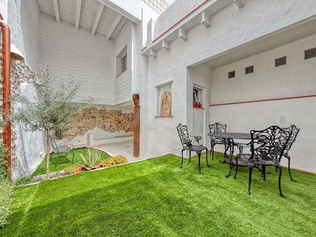 Casa de 4 habitaciones en Ondara en venta - 340.000 € (Ref: 9989150)
