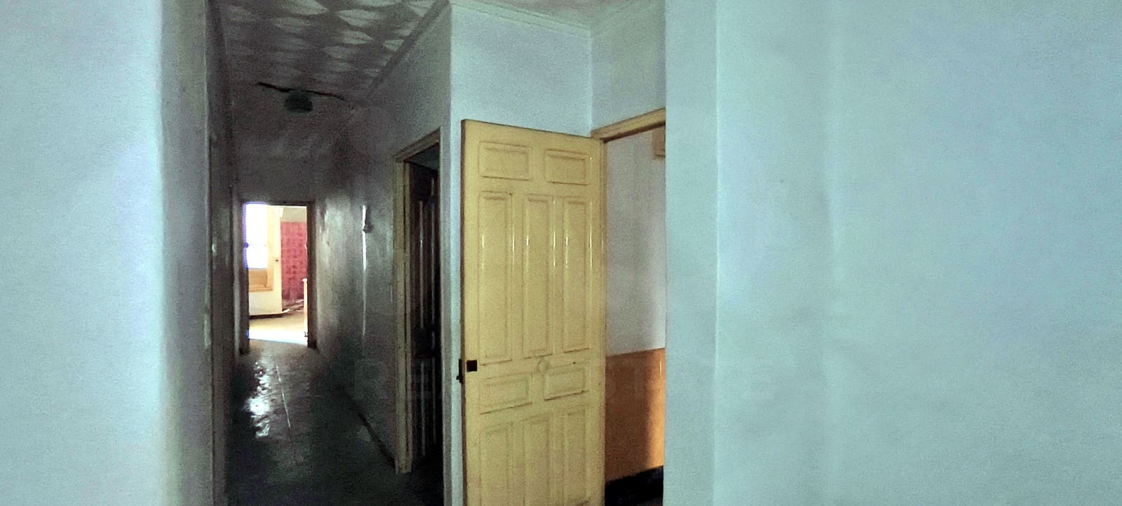 6 Zimmer Haus zu verkaufen in Alicante / Alacant Stadt mit Garage - 140.000 € (Ref: 9989157)