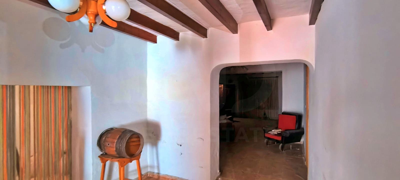 6 Zimmer Haus zu verkaufen in Alicante / Alacant Stadt mit Garage - 140.000 € (Ref: 9989157)