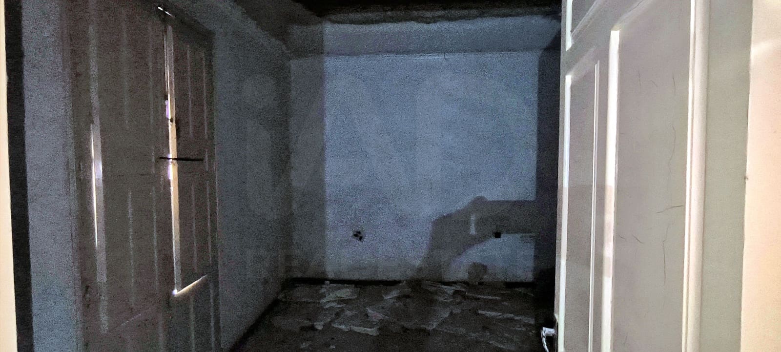 6 Zimmer Haus zu verkaufen in Alicante / Alacant Stadt mit Garage - 140.000 € (Ref: 9989157)