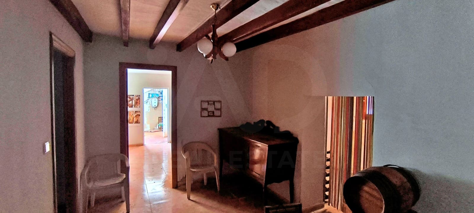 6 Zimmer Haus zu verkaufen in Alicante / Alacant Stadt mit Garage - 140.000 € (Ref: 9989157)