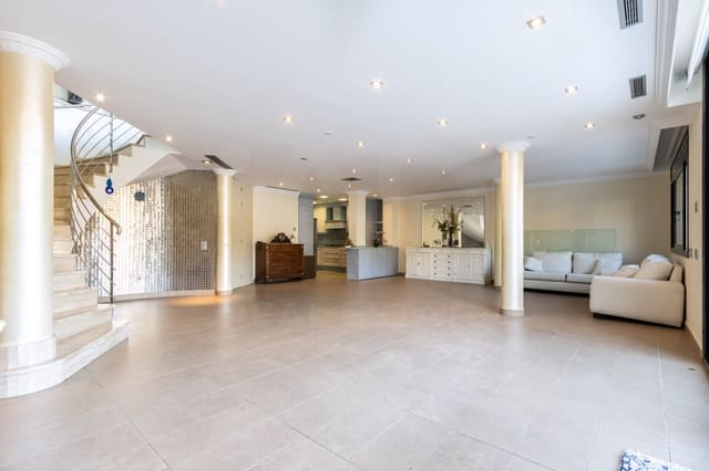 7 soveværelse Villa til salg i Barcelona by med swimmingpool garage - € 2.750.000 (Ref: 9989168)