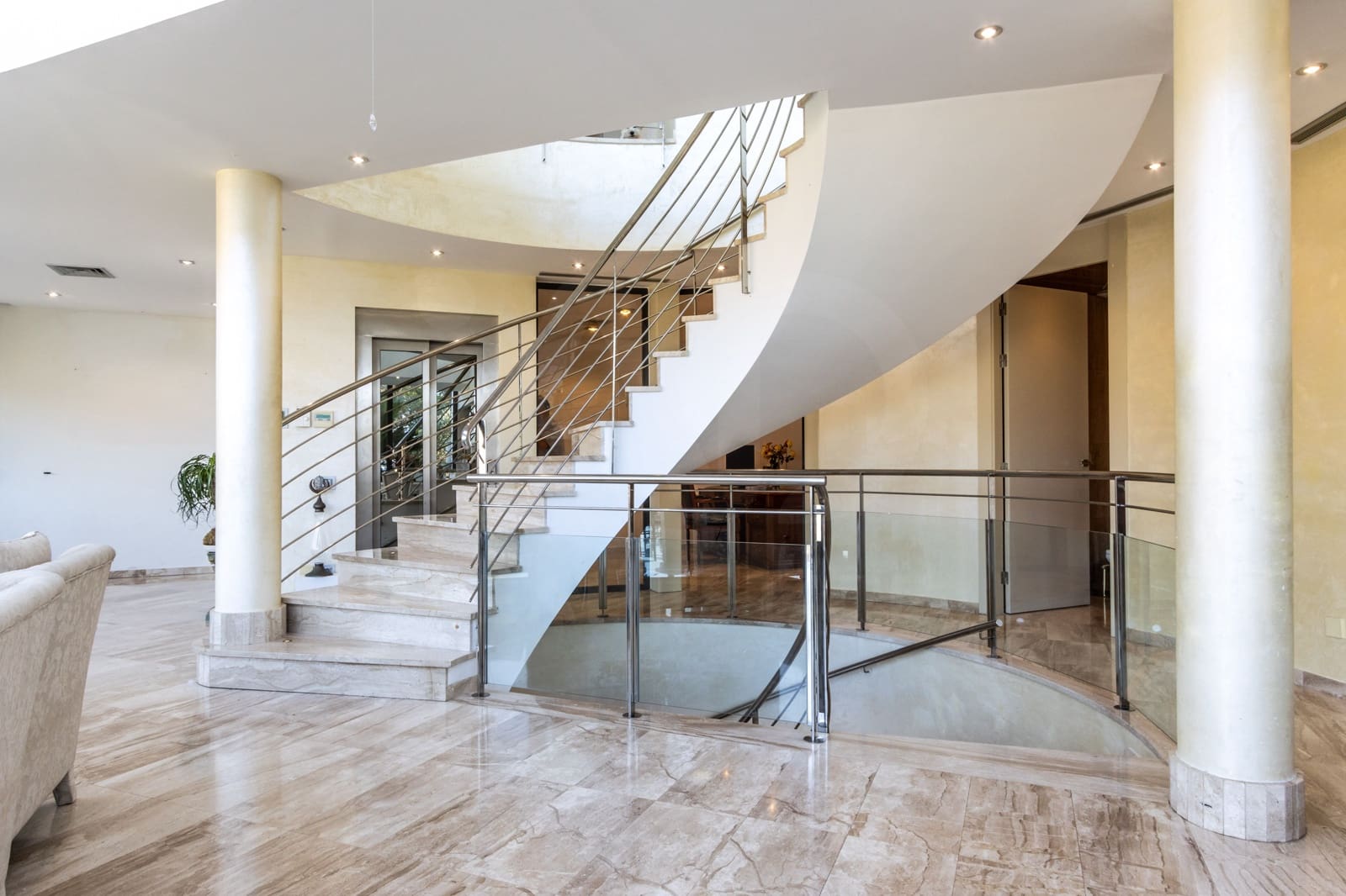 7 soveværelse Villa til salg i Barcelona by med swimmingpool garage - € 2.750.000 (Ref: 9989168)