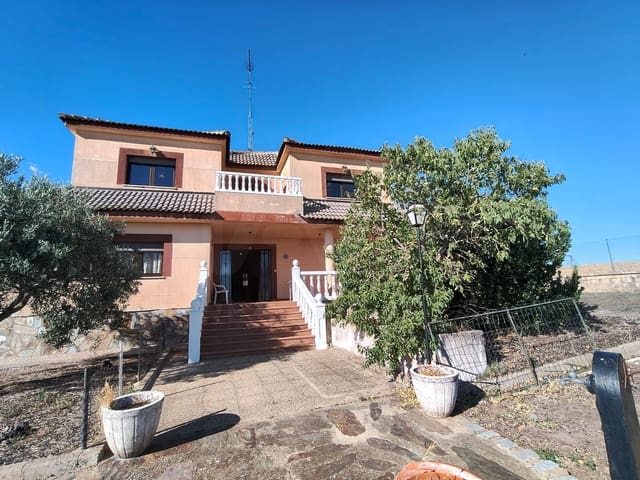 Maalaistalo myytävänä paikassa Aldeanueva de Figueroa - 460 000 € (Ref: 9989169)