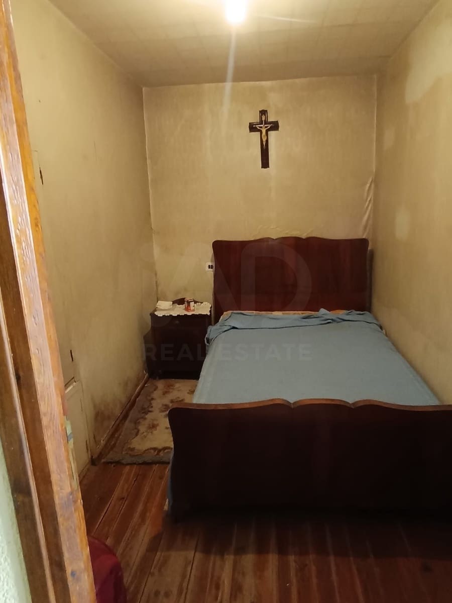 4 slaapkamer Huis te koop in Leon stad met garage - € 35.000 (Ref: 9989170)