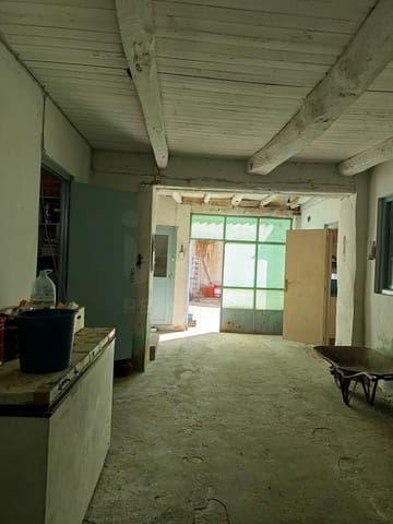 4 Zimmer Haus zu verkaufen in León Stadt mit Garage - 35.000 € (Ref: 9989170)