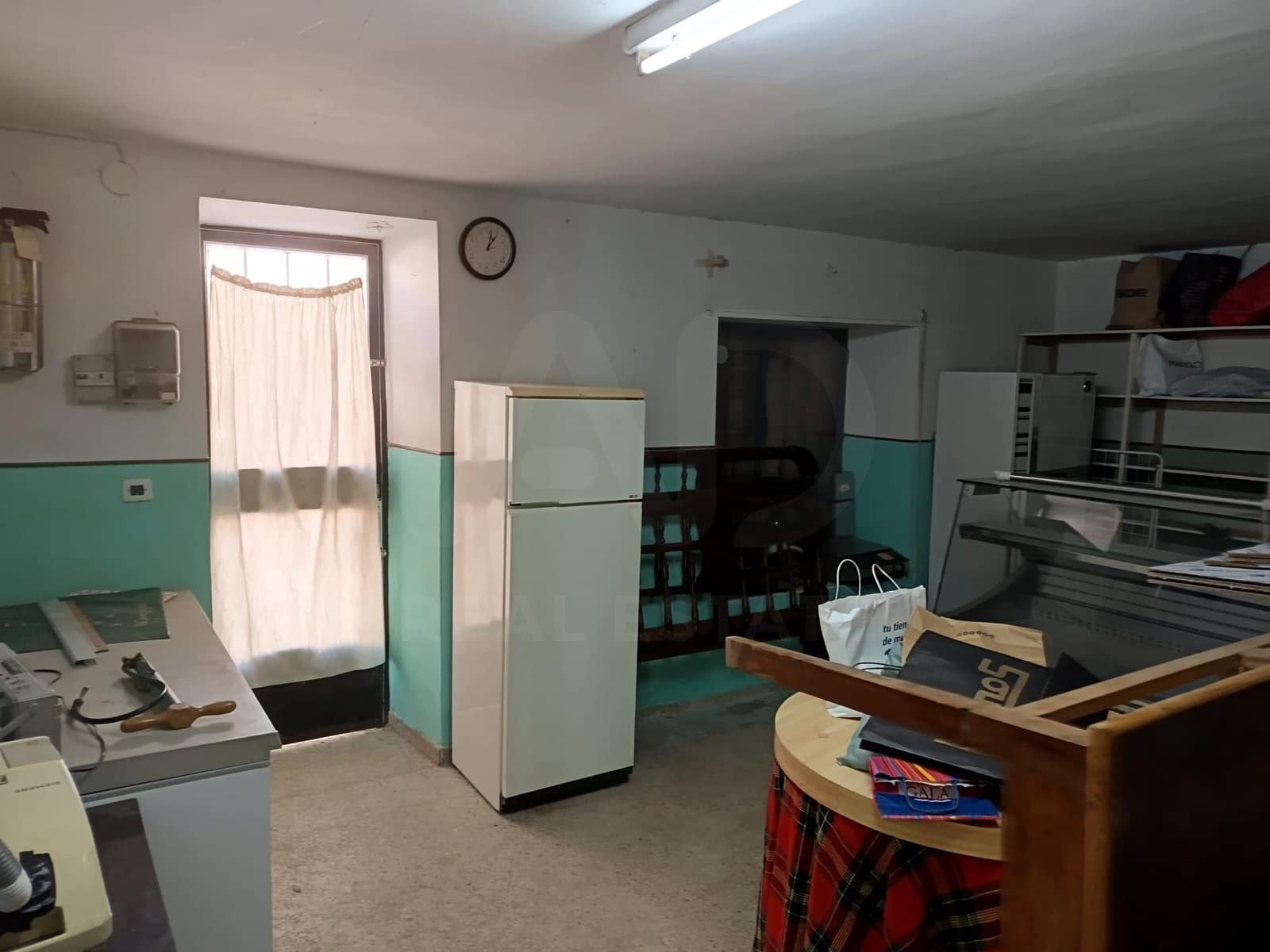 4 slaapkamer Huis te koop in Leon stad met garage - € 35.000 (Ref: 9989170)