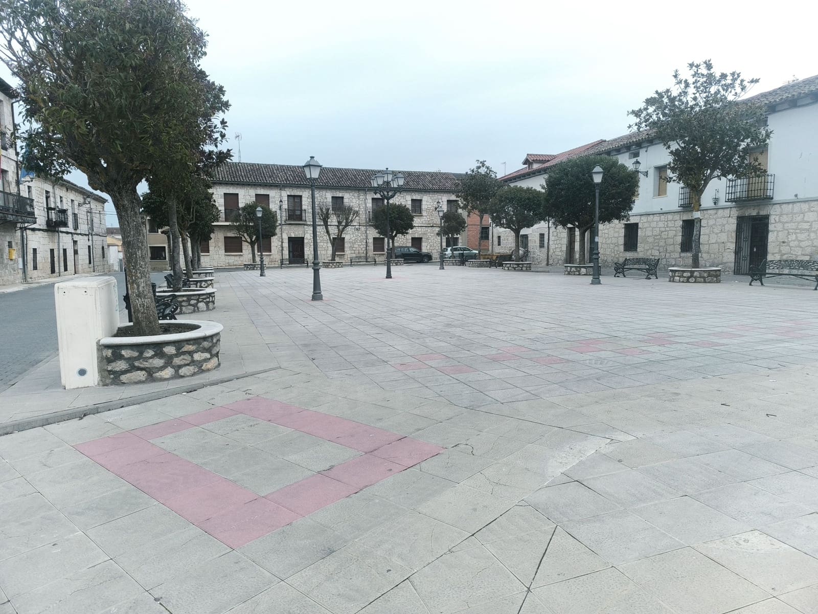 5 bedroom Villa for sale in Villanubla with garage - € 266,500 (Ref: 9989173)