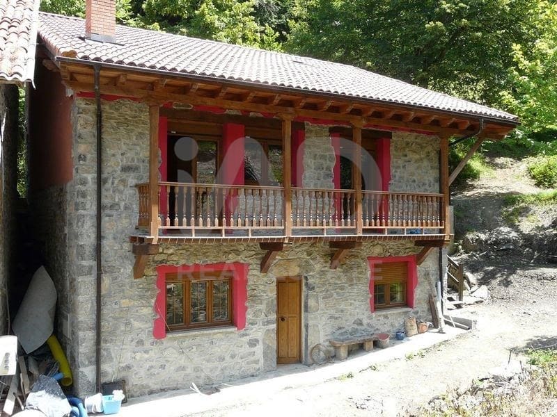 5 soveværelse Finca/Landehus til salg i Leon by - € 138.000 (Ref: 9989174)