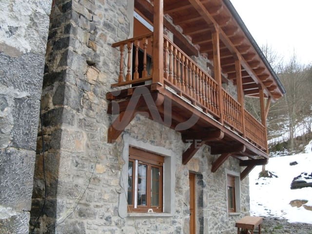 5 soverom Finca/Herregård til salgs i Leon by - € 138 000 (Ref: 9989174)