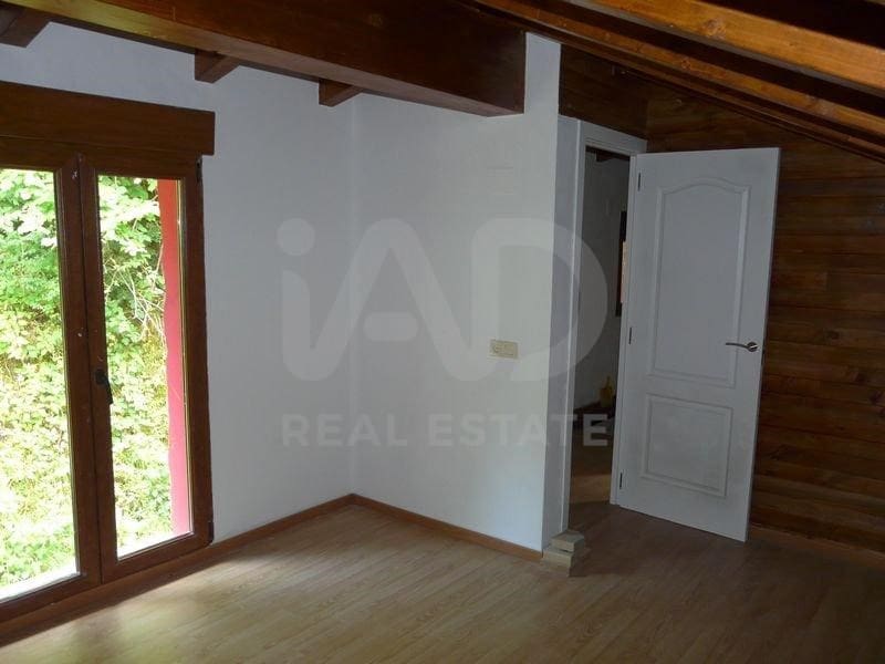 5 soveværelse Finca/Landehus til salg i Leon by - € 138.000 (Ref: 9989174)
